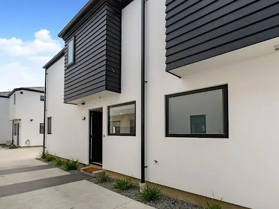 Entire Brand New Home Christchurch