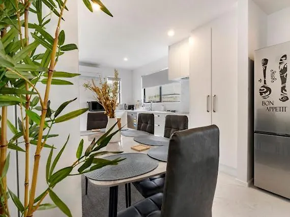 Entire Brand New Home Christchurch